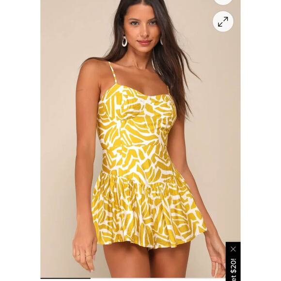 Sz S - NEW Lulus Geo Print Shorts Romper - Picture 5 of 8